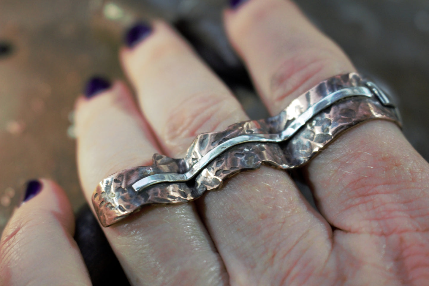 Faultline Finger Collar